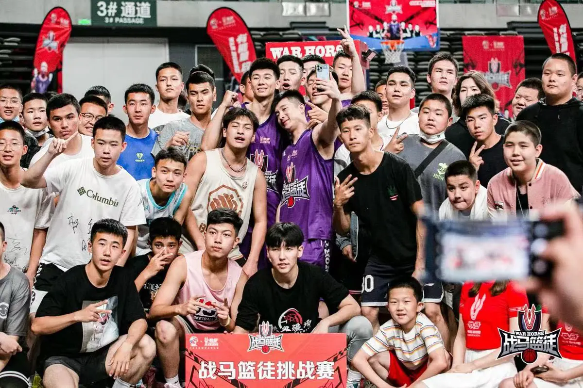 篮球青训营中的体能训练方案有哪些?_0