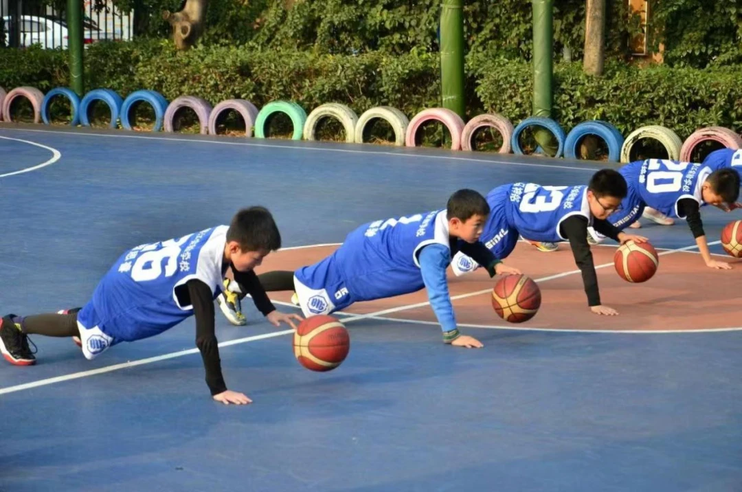 篮球重复训练法举例_0