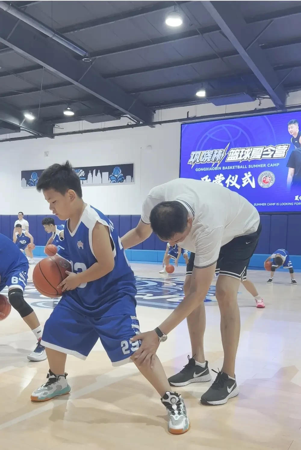 青少年篮球封闭训练营推荐