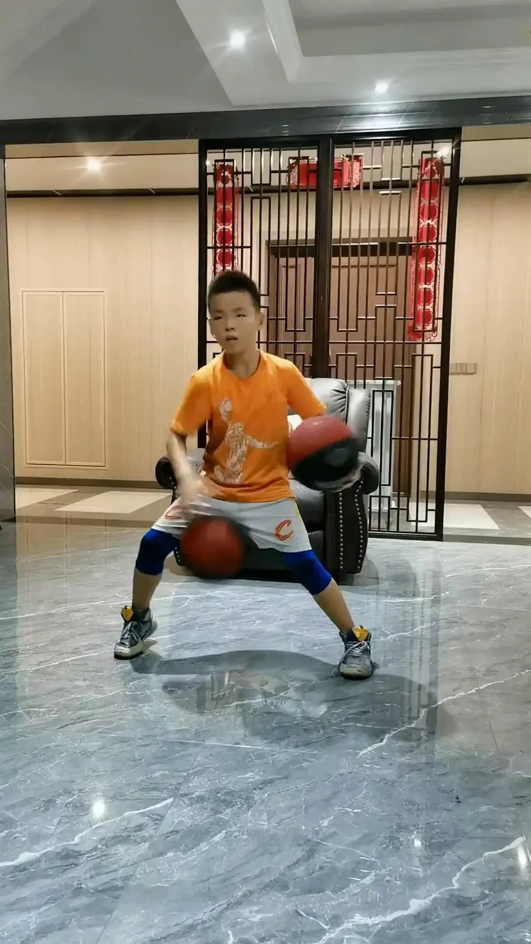 篮球控球训练
